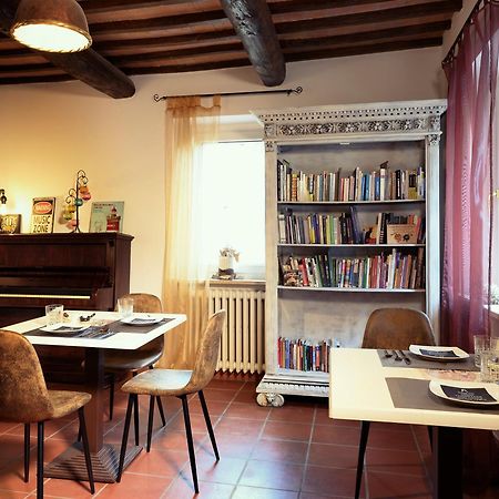 B&B Il Bed And Bookfast Mercatello  Extérieur photo