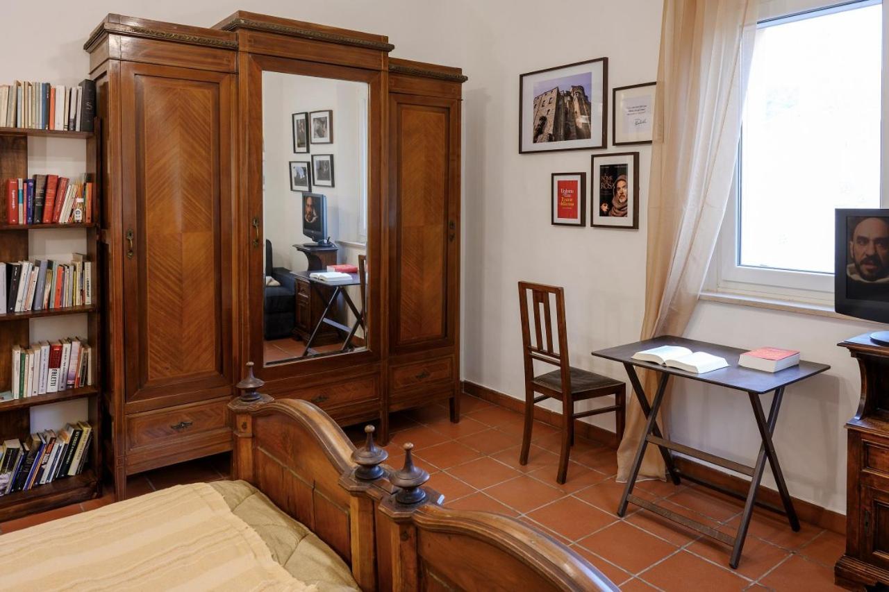 B&B Il Bed And Bookfast Mercatello  Chambre photo